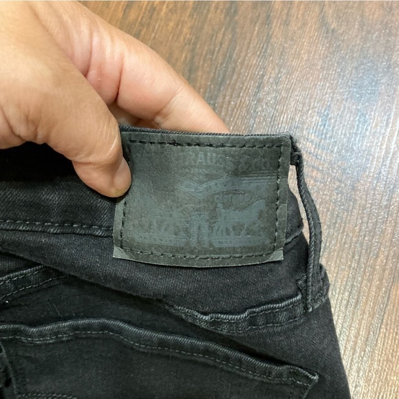 LEVIS 721 High Rise  Skinny Jeans in like new condition size 28 - Picture 3 of 16